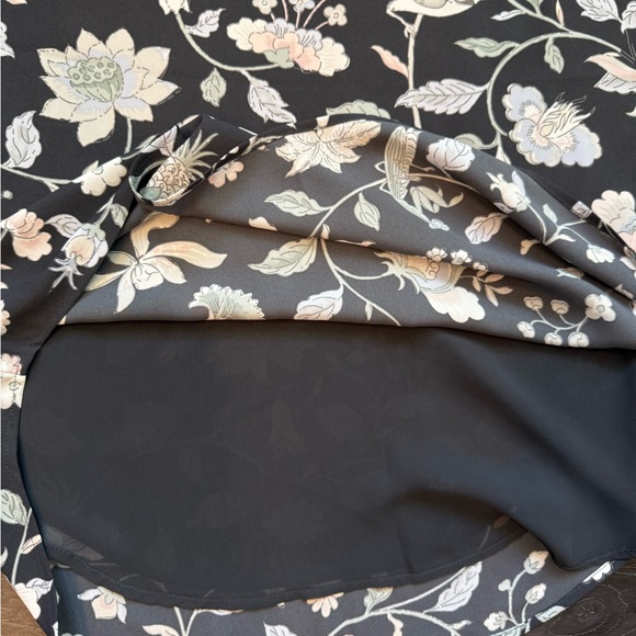 NWT Loft Womens Lined Camisole Top Size M Charcoal Gray, Floral  - Picture 6 of 8